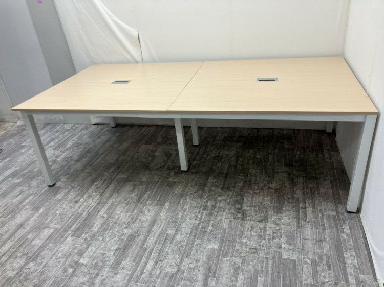 愛知県にて  2400ミーティングテーブル  を買取致しました。