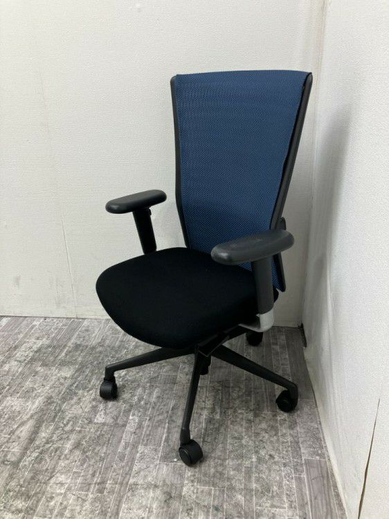 愛知県にて ウチダ（内田洋行） ウチダ可動肘付アクトディアチェア  を買取致しました。