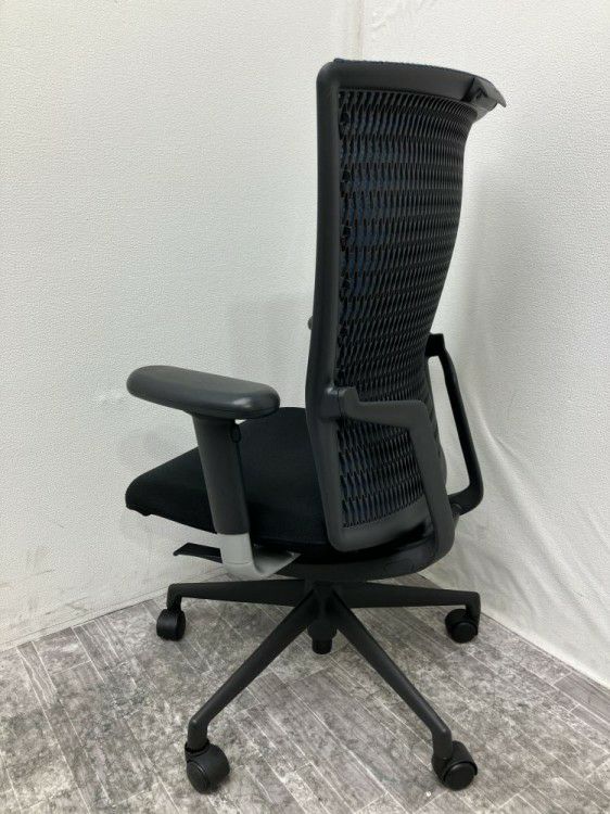 愛知県にて ウチダ(内田洋行) ウチダ可動肘付アクトディアチェア を買取致しました。