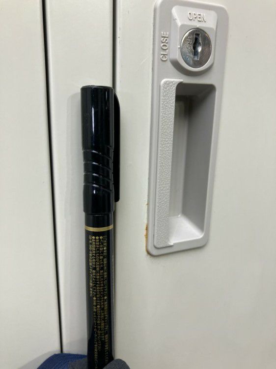 三重県にて SEIKO FAMILY（生興） 8人用ロッカー  を買取致しました。