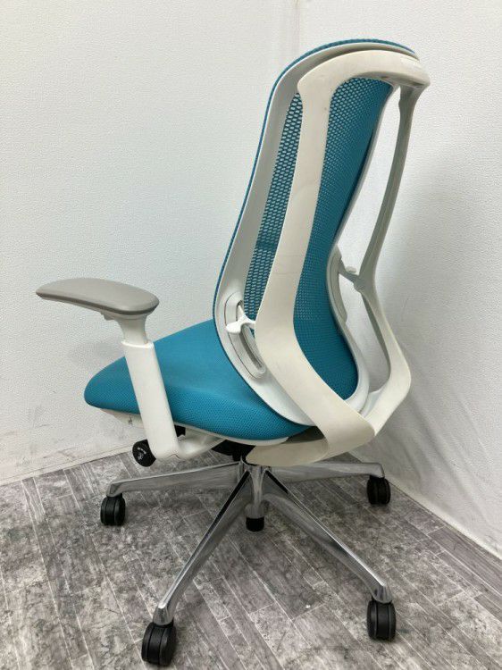 愛知県にて オカムラ 可動肘付シルフィーチェア  を買取致しました。