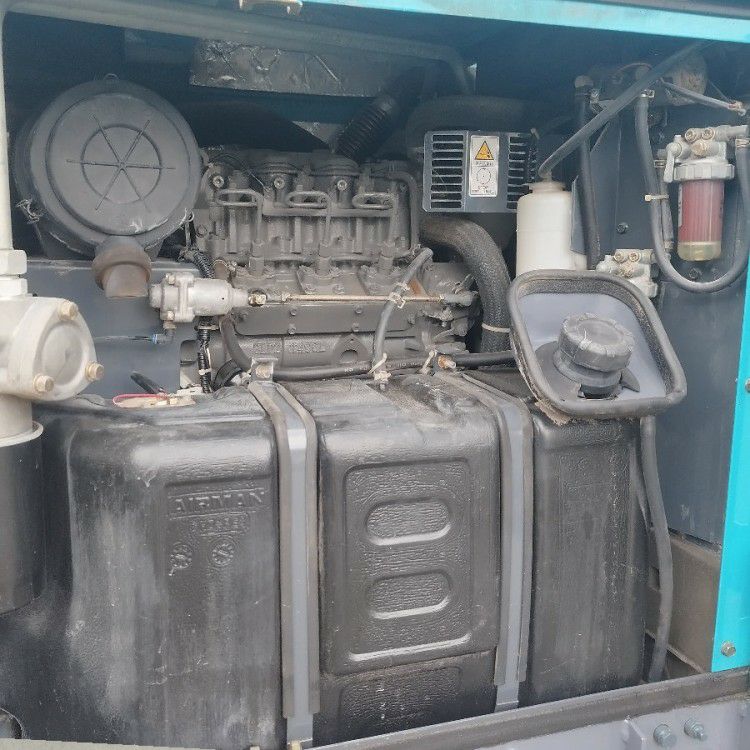 愛知県にて 北越工業/エアマン エンジンコンプレッサー PDS125S を買取致しました。