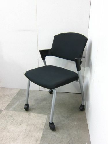 岐阜県にて コクヨ プロッティシリーズスタッキングチェア  を買取致しました。