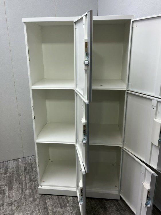 愛知県にて オカムラ SWシリーズ6人用パーソナルロッカー  を買取致しました。