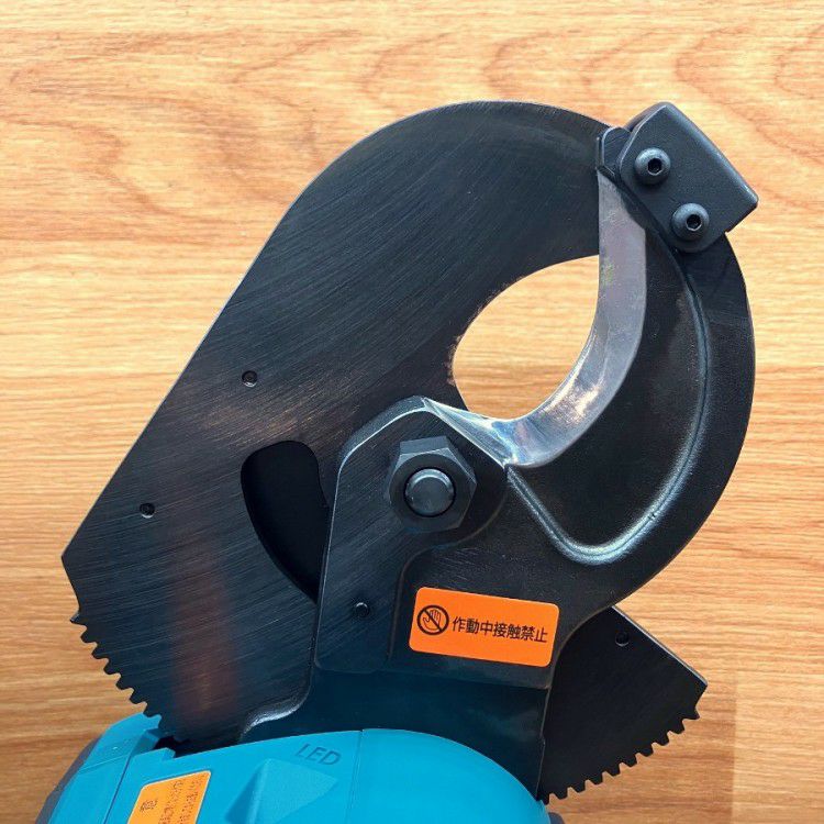 三重県にて Makita/マキタ 18V充電式ケーブルカッター TC101DRG を買取致しました。