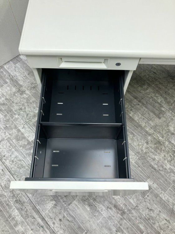 三重県にて プラス 1400両袖デスク  を買取致しました。