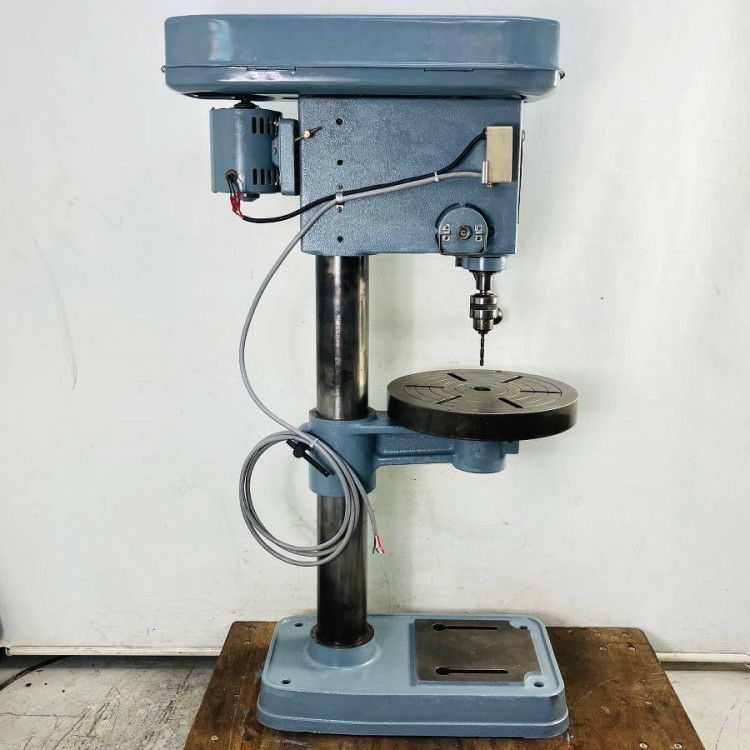 岐阜県にて 日立 23mm卓上ボール盤 B23R を買取致しました。