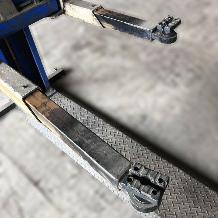 岐阜県にて Bishamon/ビシャモン Bisyamon/ビシャモン2.5t2柱リフト OSP25 を買取致しました。