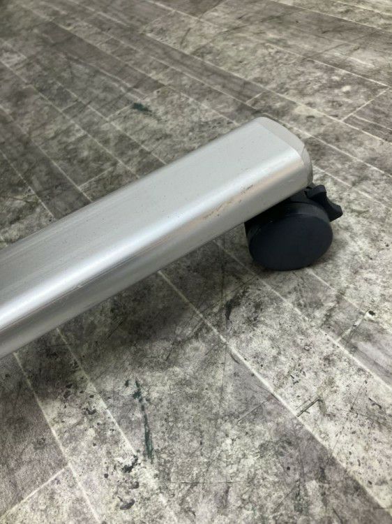 岐阜県にて イトーキ 自立パーテーション  を買取致しました。