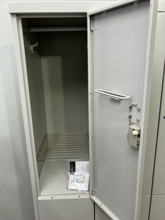 岐阜県にて イトーキ 6人用ロッカー  を買取致しました。