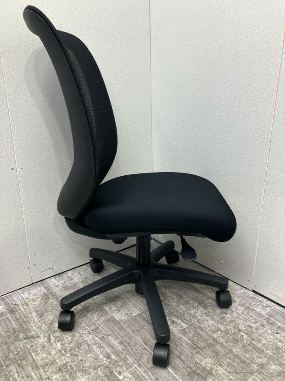 愛知県にて イトーキ コルトチェア  を買取致しました。