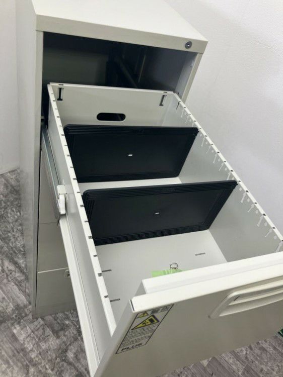 愛知県にて プラス 4段キャビネット  を買取致しました。