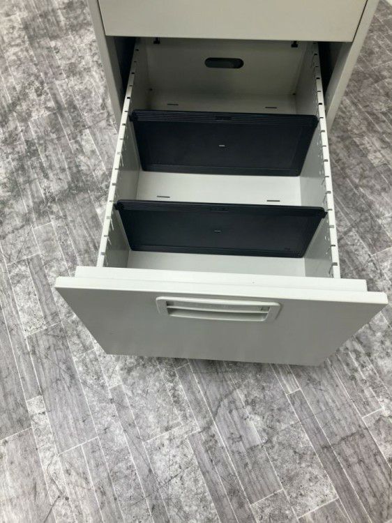 愛知県にて プラス 4段キャビネット  を買取致しました。