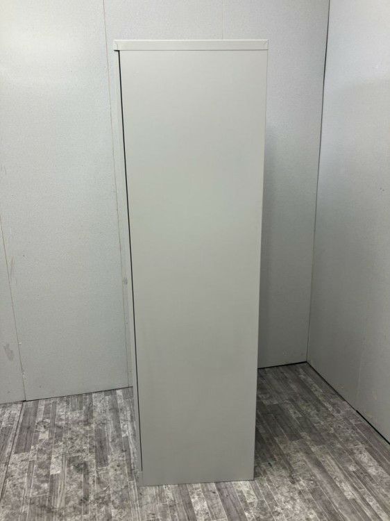 岐阜県にて 東京鋼器 2人用ロッカー  を買取致しました。