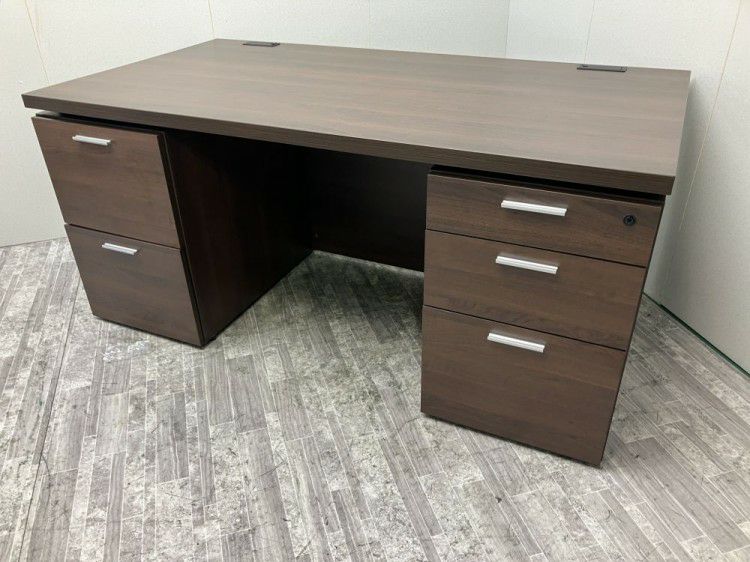 岐阜県にて コクヨ 役員用1600両袖デスク  を買取致しました。