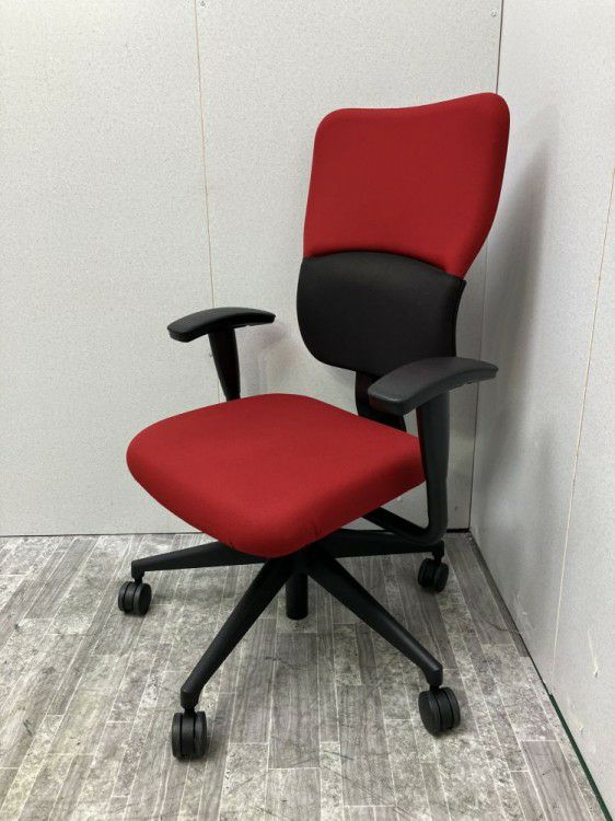 愛知県にて スチールケース 可動肘付レッツピーチェア  を買取致しました。