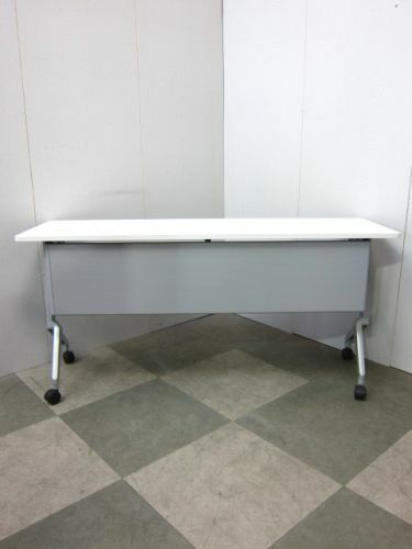 愛知県にて コクヨ 1500サイドスタックテーブル  を買取致しました。