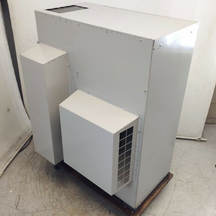 愛知県にて アネスト岩田 5馬力コンプレッサ CFP37CF-8.5D を買取致しました。