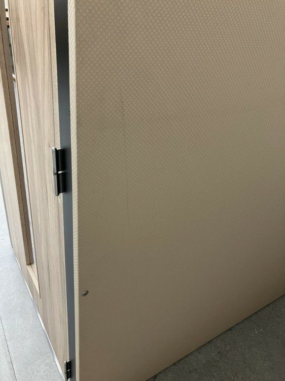 岐阜県にて 東京鋼器 1人用ワークブース  を買取致しました。