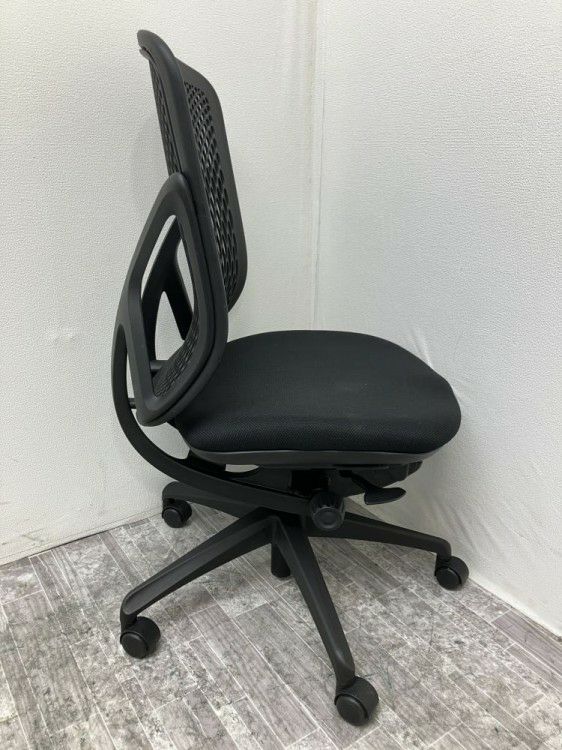 岐阜県にて INABA/イナバ イエラチェア  を買取致しました。