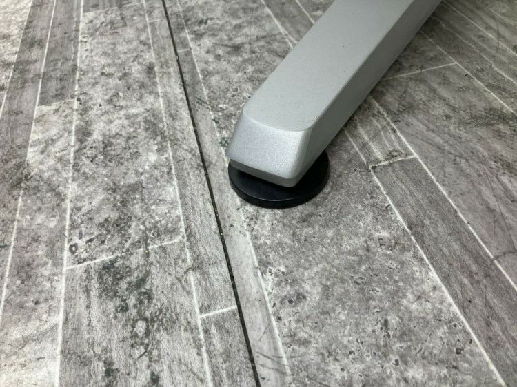 愛知県にて オカムラ 1800ミーティングテーブル  を買取致しました。