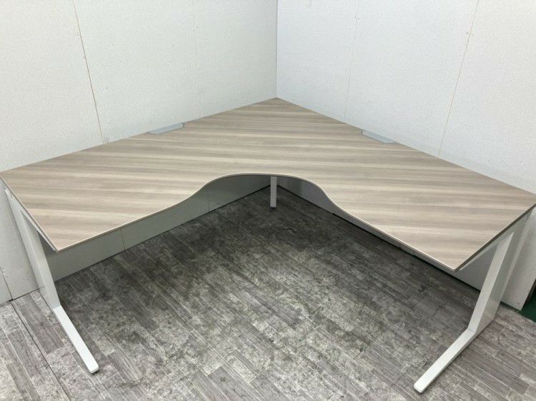 愛知県にて オカムラ 1600L型デスク  を買取致しました。