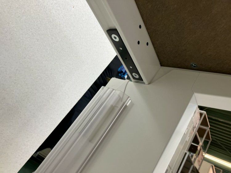 愛知県にて オカムラ 1600L型デスク  を買取致しました。