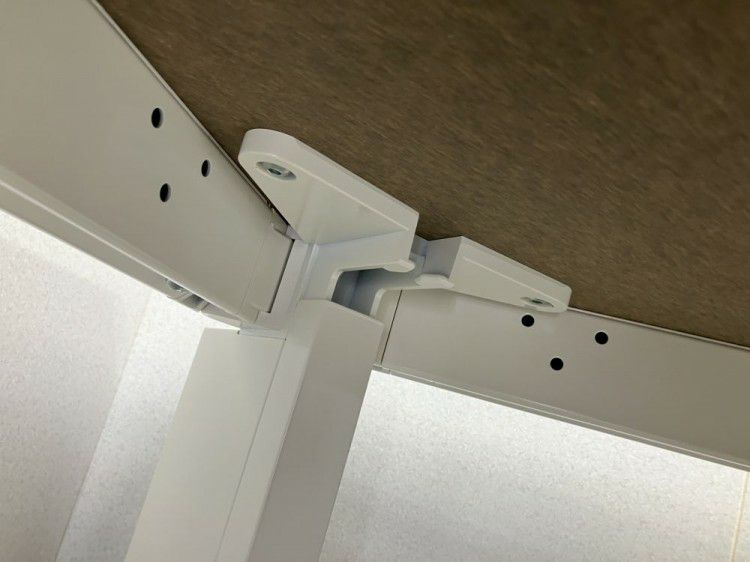 愛知県にて オカムラ 1600L型デスク  を買取致しました。