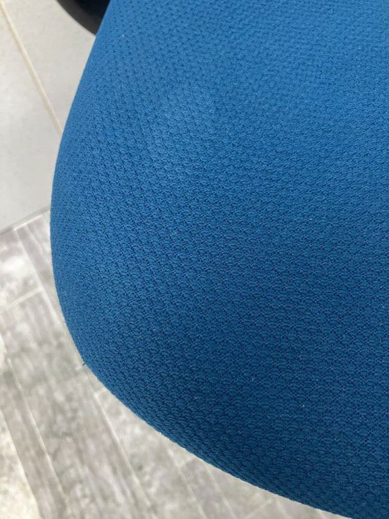 岐阜県にて コクヨ 固定肘付ミトラチェア  を買取致しました。