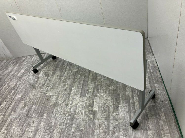 岐阜県にて  1800サイドスタックテーブル  を買取致しました。