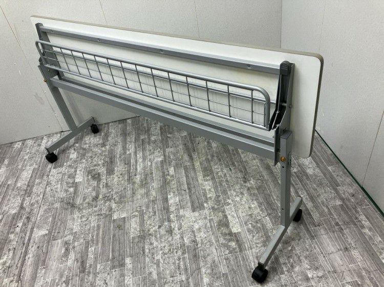 岐阜県にて  1800サイドスタックテーブル  を買取致しました。