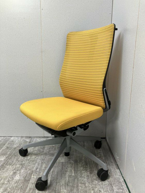 岐阜県にて オカムラ コーラルチェア  を買取致しました。