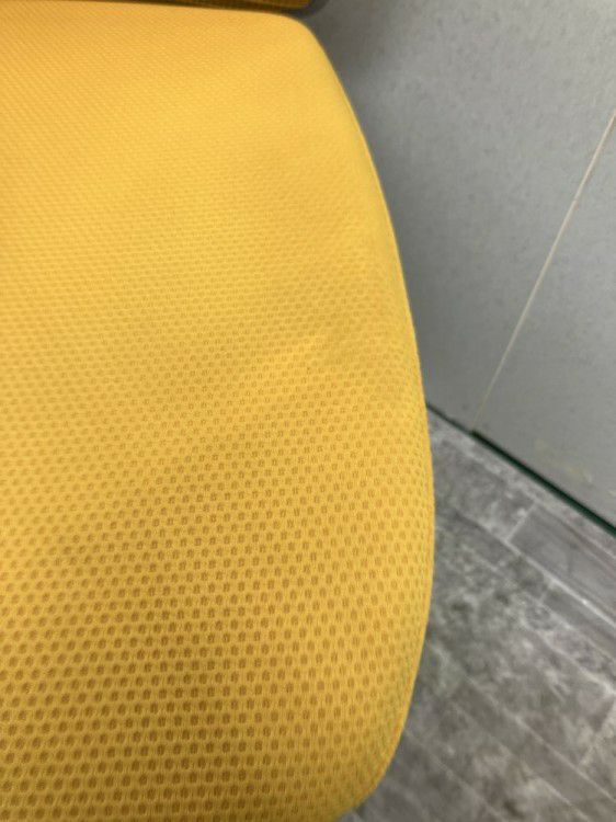 岐阜県にて オカムラ コーラルチェア  を買取致しました。