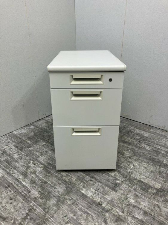 三重県にて プラス 3段脇机  を買取致しました。