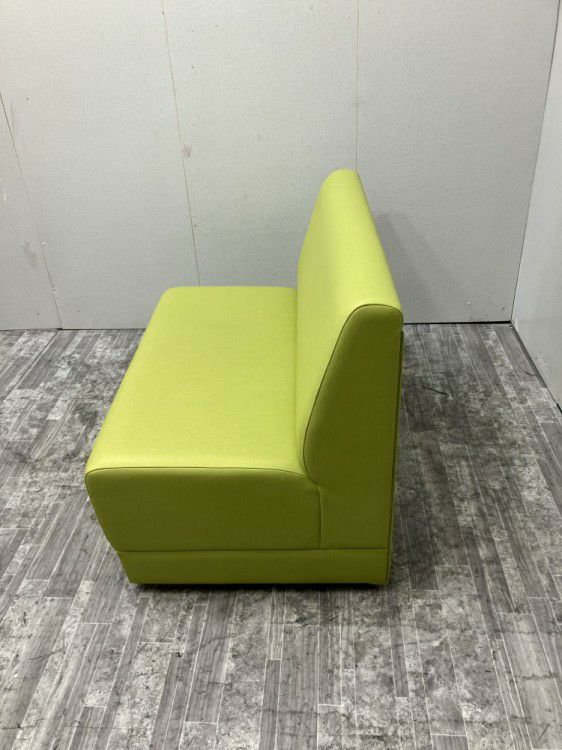 愛知県にて  2人用ロビーソファ  を買取致しました。