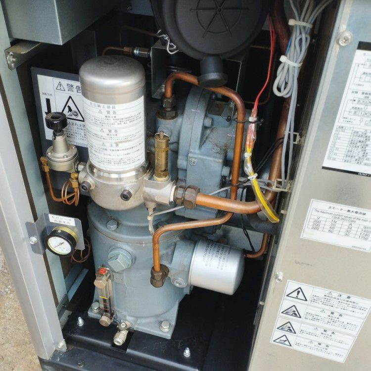 岐阜県にて 日立 スクリューコンプレッサ OSP-7.5M6ARN を買取致しました。