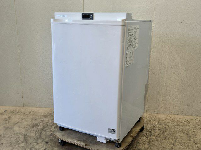 三重県にて パナソニック 冷凍ストッカー SCR-T66D-A を買取致しました。
