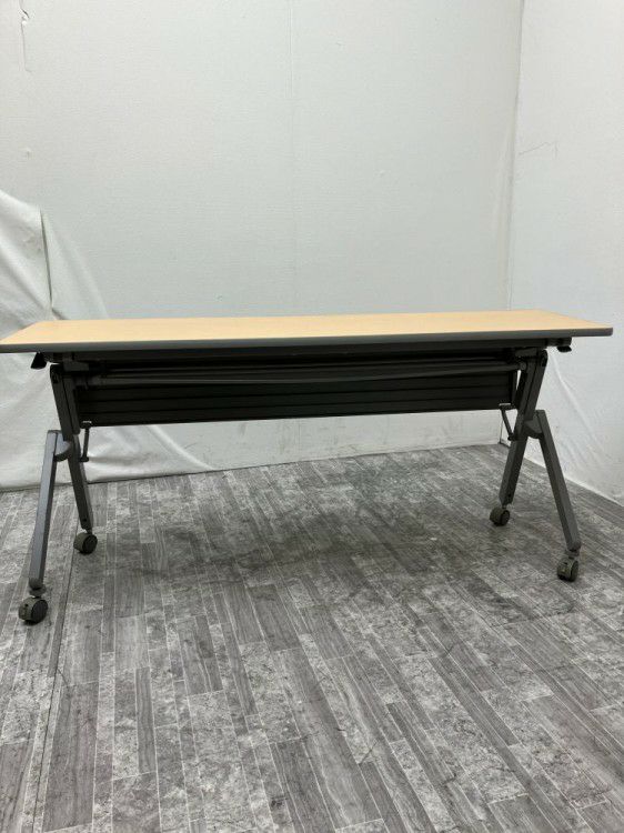 愛知県にて イトーキ 1500サイドスタックテーブル  を買取致しました。