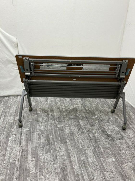 愛知県にて イトーキ 1500サイドスタックテーブル  を買取致しました。