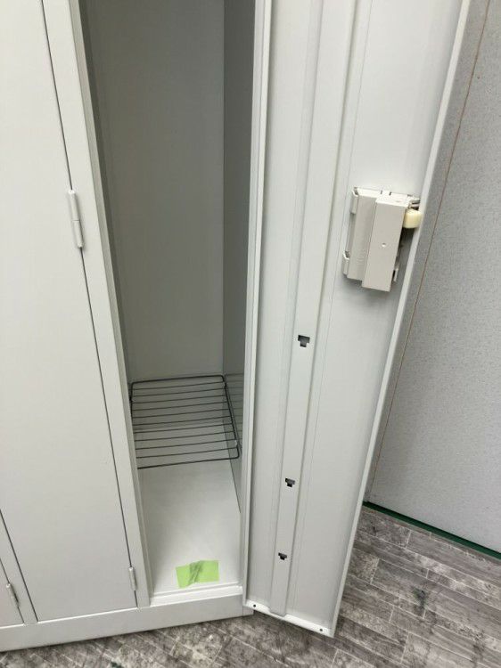 愛知県にて アルプス 4人用ロッカー  を買取致しました。