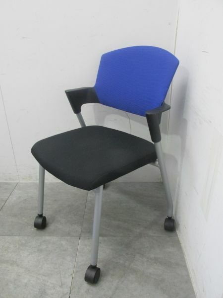 岐阜県にて コクヨ スタッキングチェア  を買取致しました。