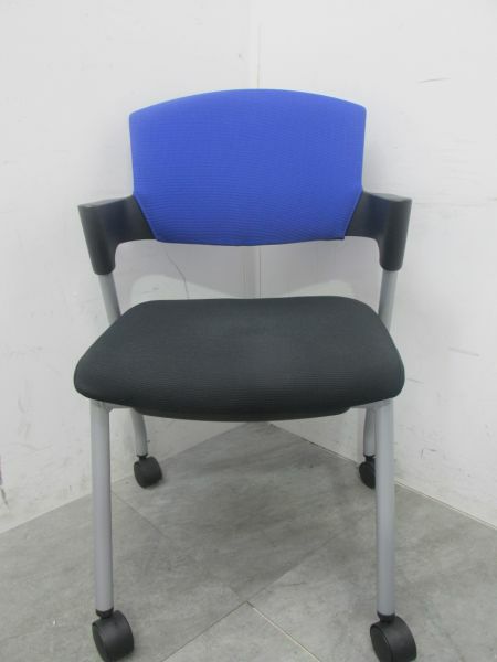 岐阜県にて コクヨ スタッキングチェア  を買取致しました。