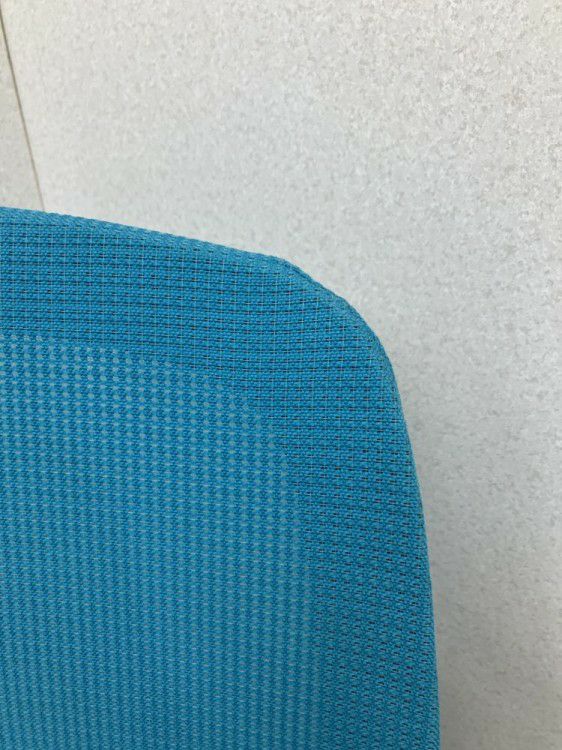 三重県にて イトーキ 固定肘付ノートチェア  を買取致しました。