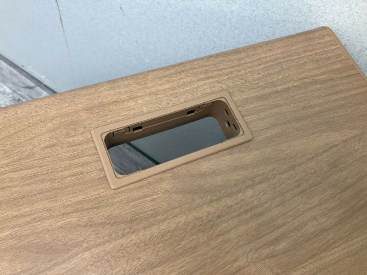 静岡県にて プラス 1500両袖デスク を買取致しました。