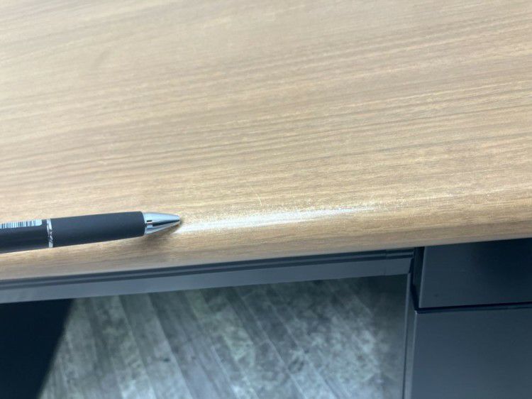 静岡県にて プラス 1500両袖デスク を買取致しました。