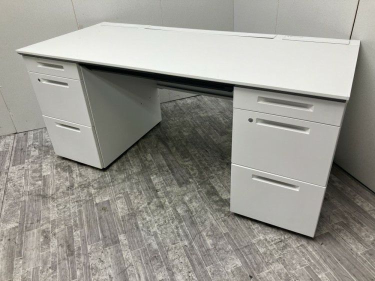 静岡県にて コクヨ 1600両袖デスク  を買取致しました。