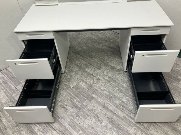 静岡県にて コクヨ 1600両袖デスク  を買取致しました。