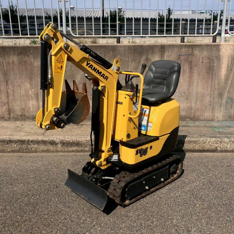 三重県にて YANMAR/ヤンマー 超ミニショベル SV05-B-R を買取致しました。
