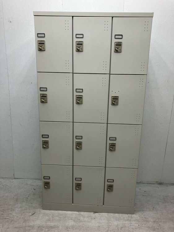 愛知県にて コクヨ 12人用ロッカー  を買取致しました。