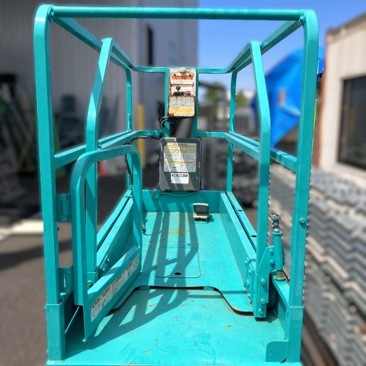 静岡県にて  高所作業車 ENTL061 を買取致しました。